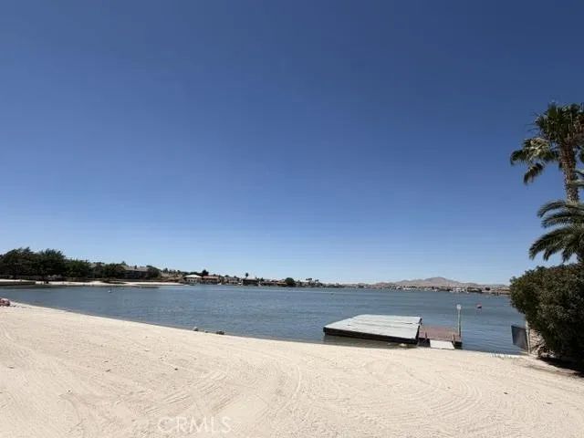 17950 Fremontia, Victorville, CA 92395