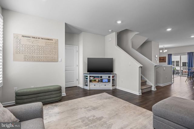 6 CARDINAL WAY, Mount Laurel, NJ 08054