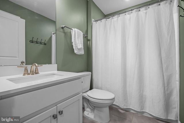 6 CARDINAL WAY, Mount Laurel, NJ 08054