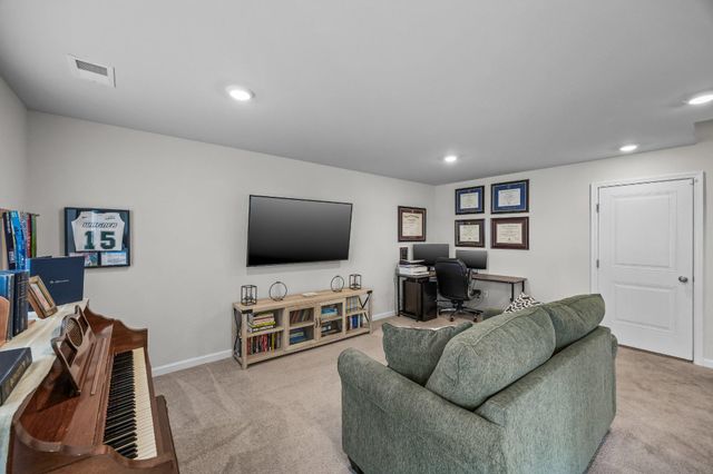 6 CARDINAL WAY, Mount Laurel, NJ 08054