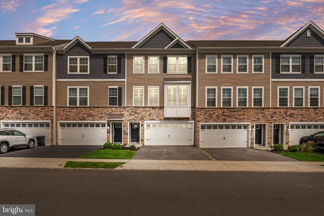 6 CARDINAL WAY, Mount Laurel, NJ 08054