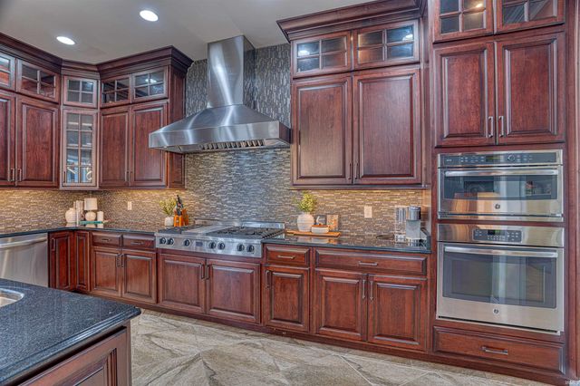 5977 Medinah Drive, Newburgh, IN 47630
