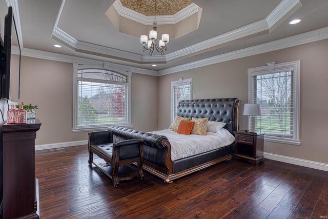5977 Medinah Drive, Newburgh, IN 47630