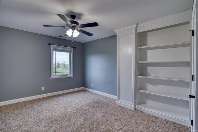 5977 Medinah Drive, Newburgh, IN 47630