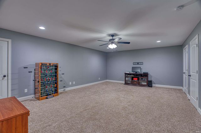 5977 Medinah Drive, Newburgh, IN 47630