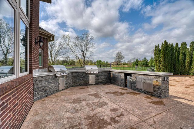 5977 Medinah Drive, Newburgh, IN 47630