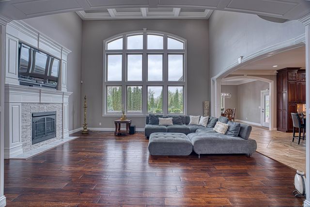 5977 Medinah Drive, Newburgh, IN 47630