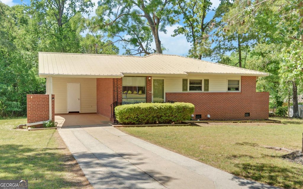 60 Kelsey Drive, Hartwell, GA 30643