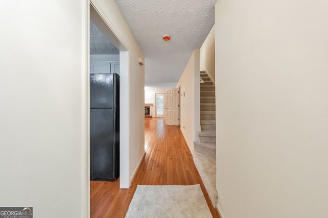1005 Kennesborough Road NW, Kennesaw, GA 30144