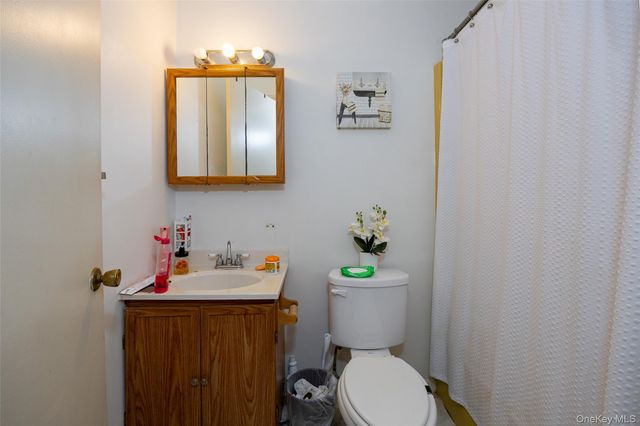 24-28 Vineyard Avenue, Highland, NY 12528