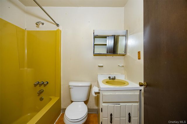 24-28 Vineyard Avenue, Highland, NY 12528