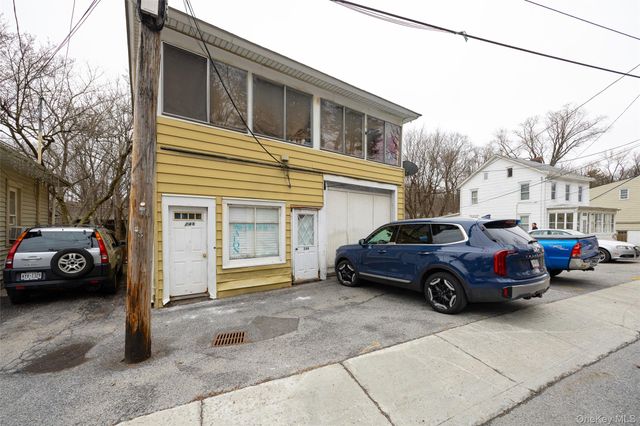 24-28 Vineyard Avenue, Highland, NY 12528