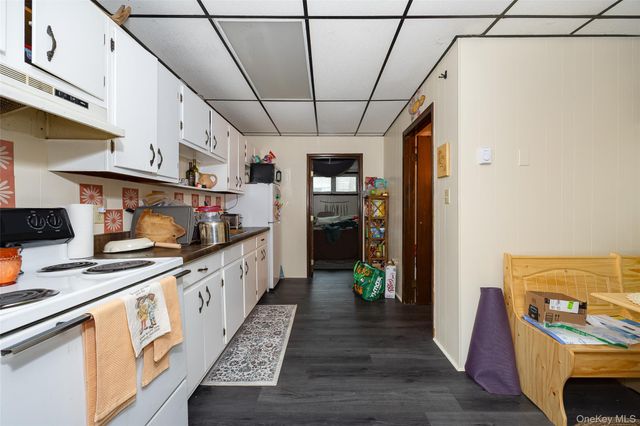 24-28 Vineyard Avenue, Highland, NY 12528