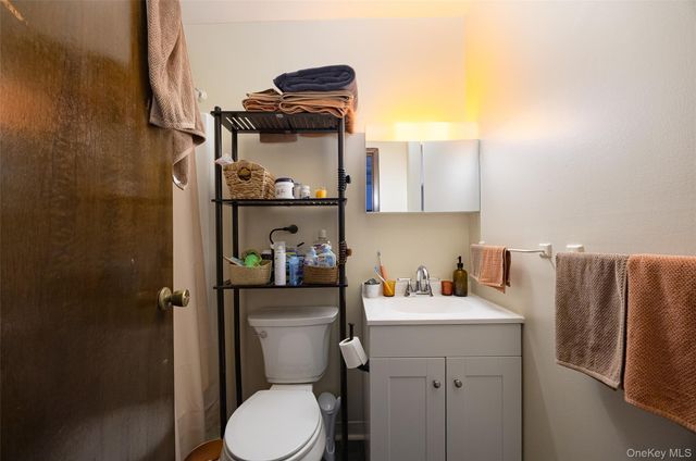 24-28 Vineyard Avenue, Highland, NY 12528