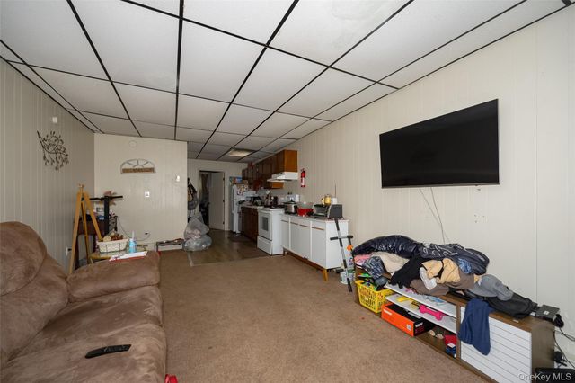 24-28 Vineyard Avenue, Highland, NY 12528