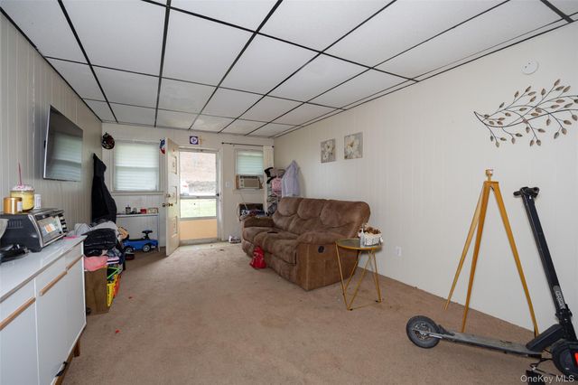 24-28 Vineyard Avenue, Highland, NY 12528