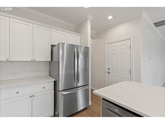 20825 Sw RAVENSWOOD St, Beaverton, OR 97078