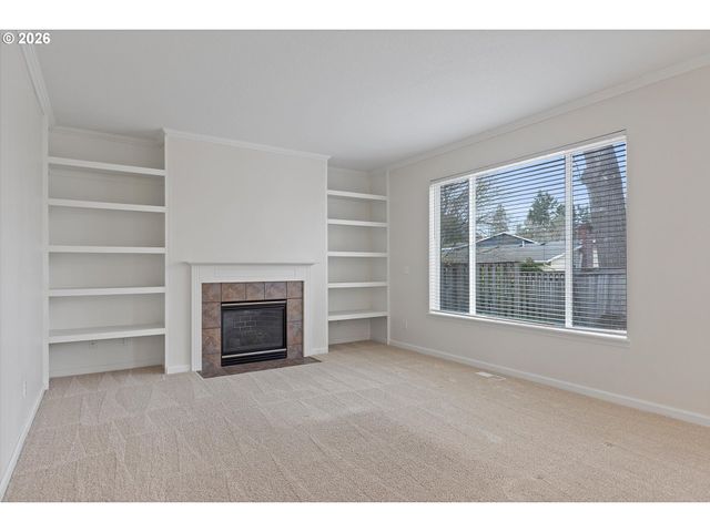 20825 Sw RAVENSWOOD St, Beaverton, OR 97078