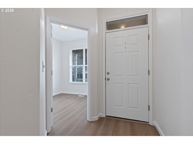 20825 Sw RAVENSWOOD St, Beaverton, OR 97078