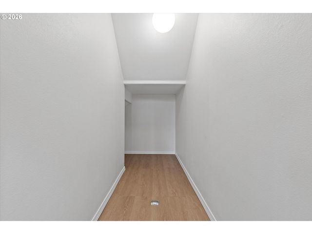 20825 Sw RAVENSWOOD St, Beaverton, OR 97078