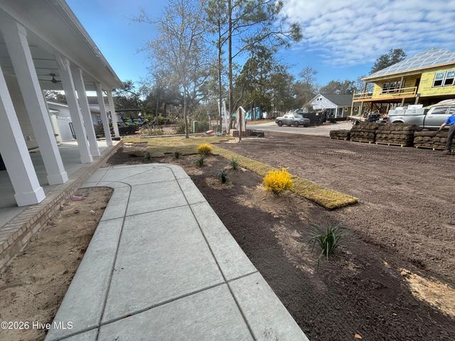 120 NE 17th Street, Oak Island, NC 28465