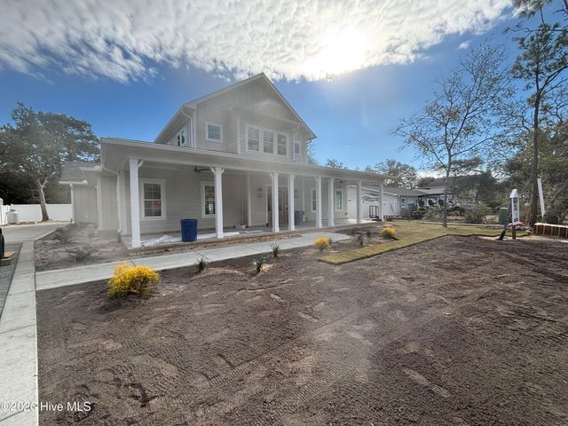 120 NE 17th Street, Oak Island, NC 28465