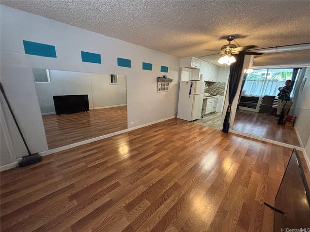 1720 Ala Moana Boulevard 304A, Honolulu, HI 96815