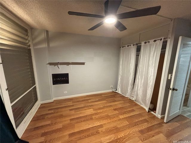 1720 Ala Moana Boulevard 304A, Honolulu, HI 96815