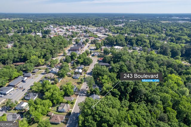 243 Boulevard B, Monroe, GA 30655