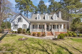 504 Blackledge Circle, Trent Woods, NC 28562