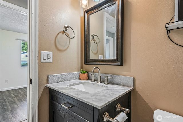 3418 SE Azalea Avenue, Port Orchard, WA 98366