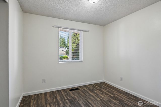 3418 SE Azalea Avenue, Port Orchard, WA 98366