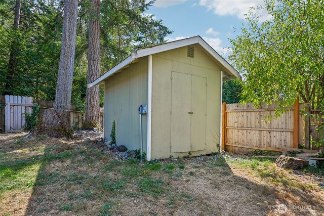 3418 SE Azalea Avenue, Port Orchard, WA 98366