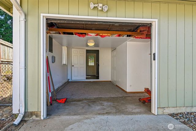 3418 SE Azalea Avenue, Port Orchard, WA 98366