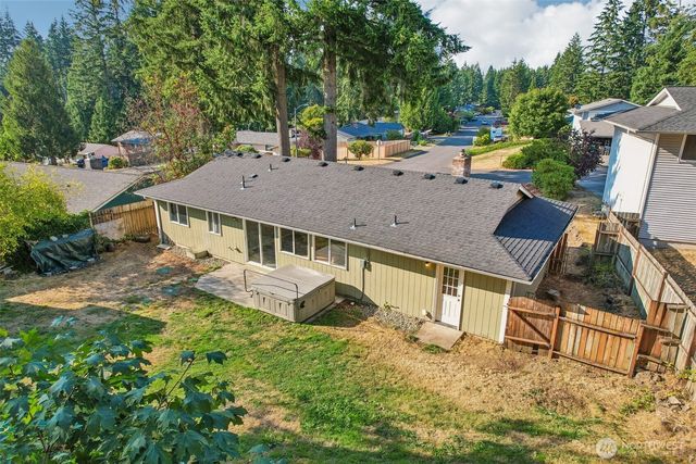 3418 SE Azalea Avenue, Port Orchard, WA 98366