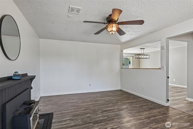 3418 SE Azalea Avenue, Port Orchard, WA 98366