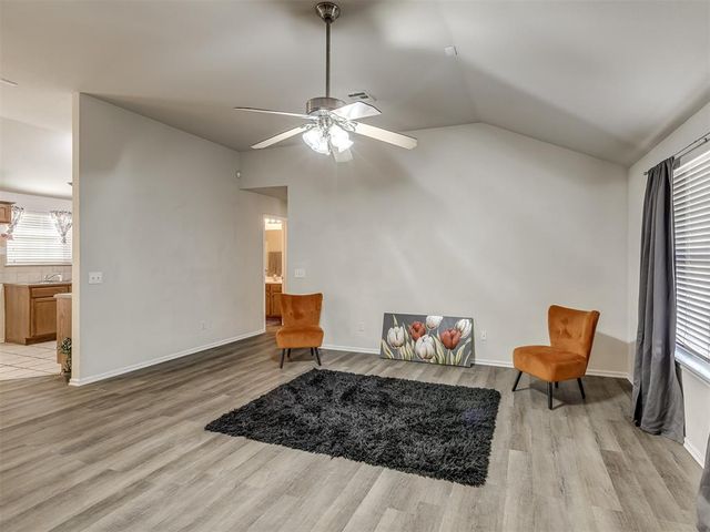 508 SW 38th Terrace, Moore, OK 73160