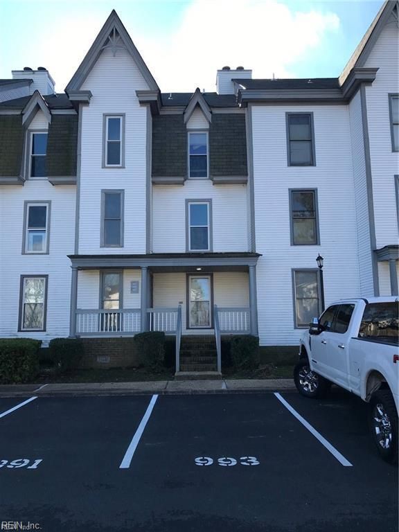 995 Green ST, Portsmouth, VA 23704