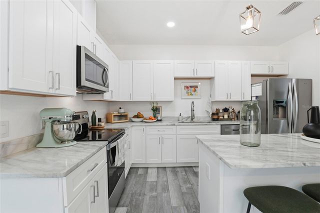 318 NE 19TH STREET, Gainesville, FL 32641