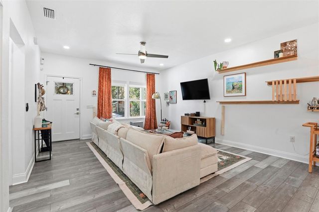 318 NE 19TH STREET, Gainesville, FL 32641