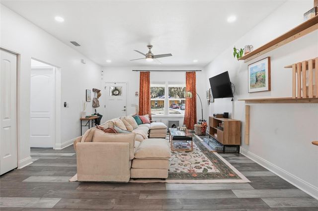 318 NE 19TH STREET, Gainesville, FL 32641