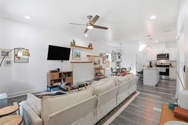 318 NE 19TH STREET, Gainesville, FL 32641