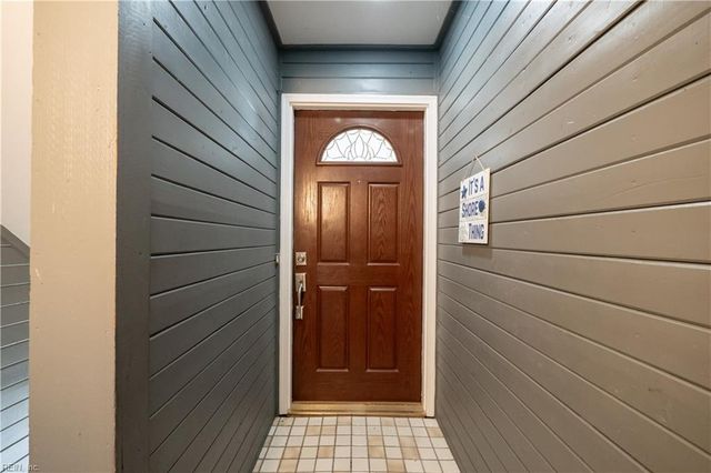 217 4th ST, Virginia Beach, VA 23451