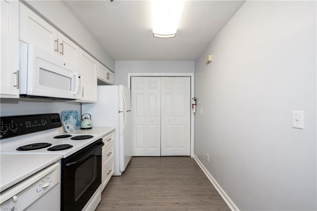 217 4th ST, Virginia Beach, VA 23451