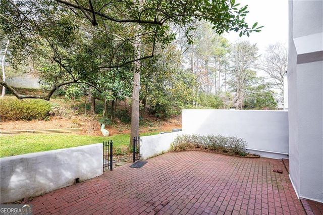 27 Mooregate Square, Atlanta, GA 30327