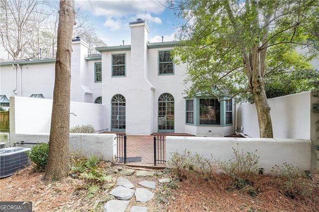 27 Mooregate Square, Atlanta, GA 30327