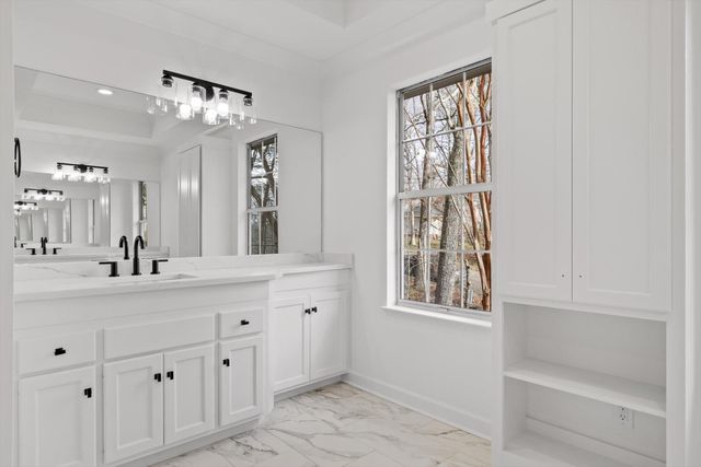 4715 Creek Point Lane, Signal Mountain, TN 37377