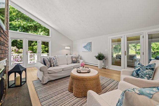 33 Cedar Acres Ln, Cohasset, MA 02025