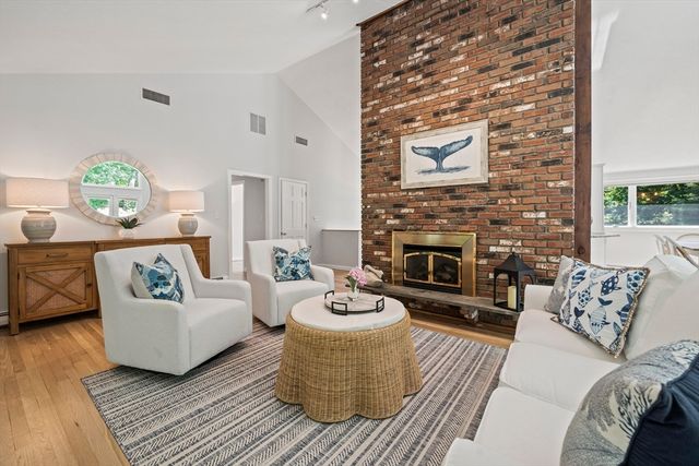 33 Cedar Acres Ln, Cohasset, MA 02025