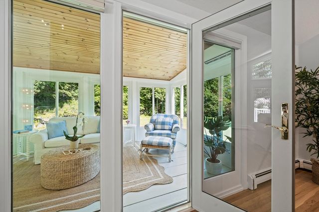 33 Cedar Acres Ln, Cohasset, MA 02025